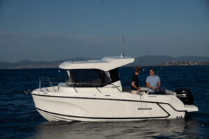 QUICKSILVER 625 PILOTHOUSE