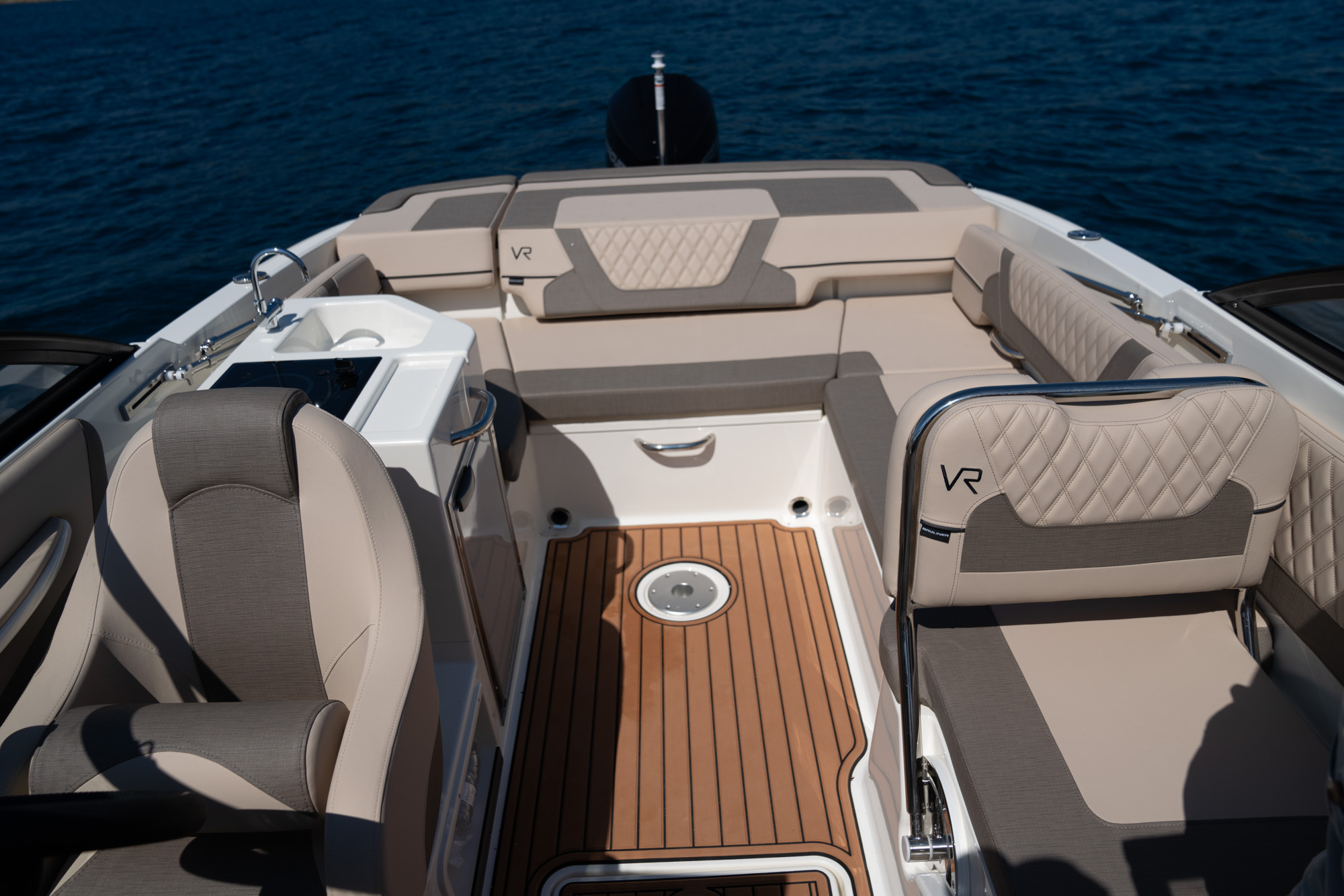 Bayliner-VR6-CU-OB9303