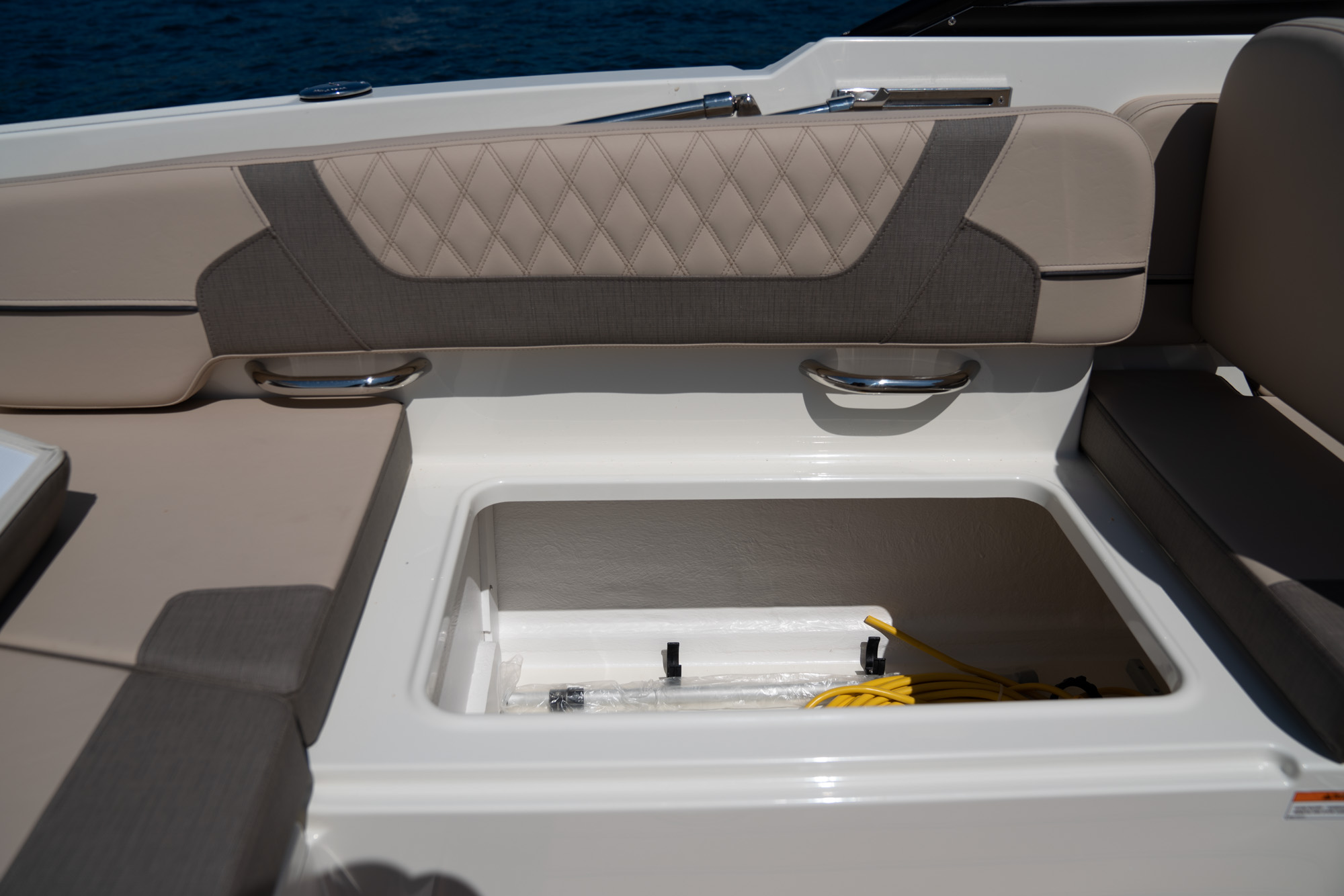 Bayliner-VR6-CU-OB9321