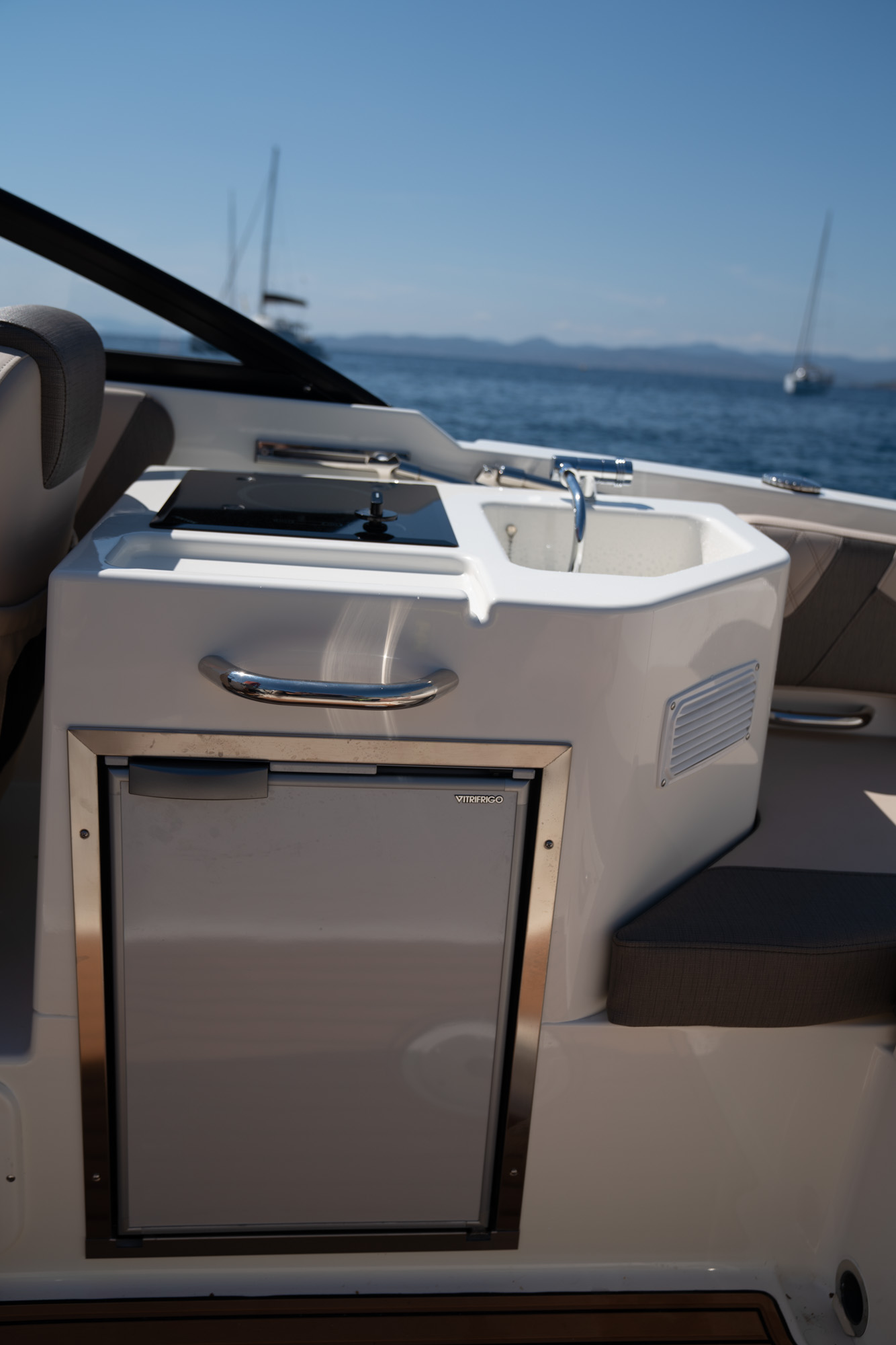 Bayliner-VR6-CU-OB9338