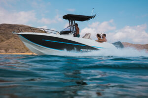 QUICKSILVER ACTIV 705 OPEN