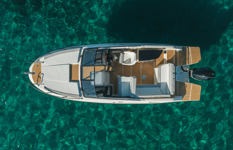 QUICKSILVER ACTIV 755 CRUISER